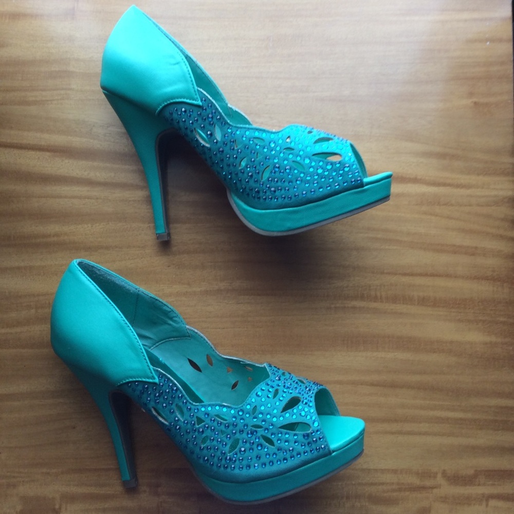 Marichi Mami Teal heels. Size 6 - Picture 4 of 7